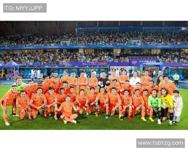 2024香港足球明星赛盛大举行球迷齐聚共庆足球盛宴 2024香港足球明星赛盛大举行球迷齐聚共庆足球盛宴