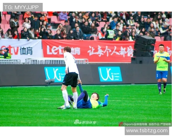 世界足球明星假摔现象探讨与背后原因分析 世界足球明星假摔现象探讨与背后原因分析